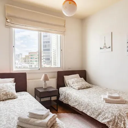 Warm In The Heart Of The Center - Balcony & View 公寓