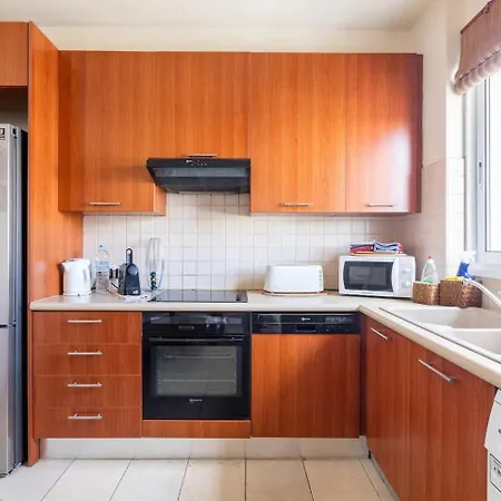 Warm In The Heart Of The Center - Balcony & View Appartement Nicosia