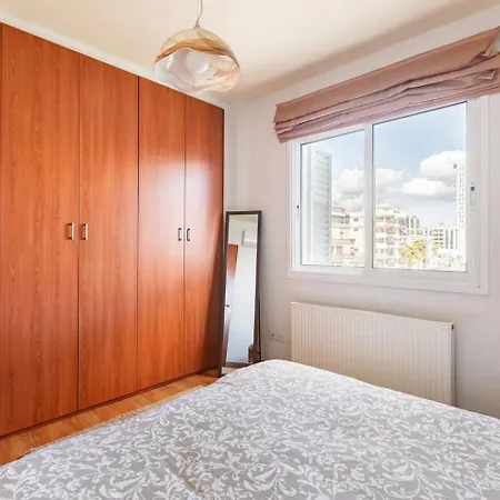 Appartement Warm In The Heart Of The Center - Balcony & View Nicosia