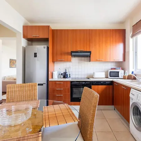 Warm In The Heart Of The Center - Balcony & View Apartment *