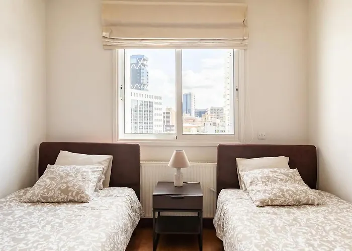 Warm In The Heart Of The Center - Balcony & View Apartment